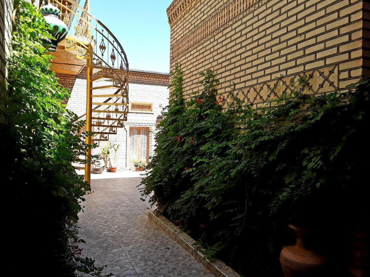 Sasha & Son Hotel Bukhara Exterior photo