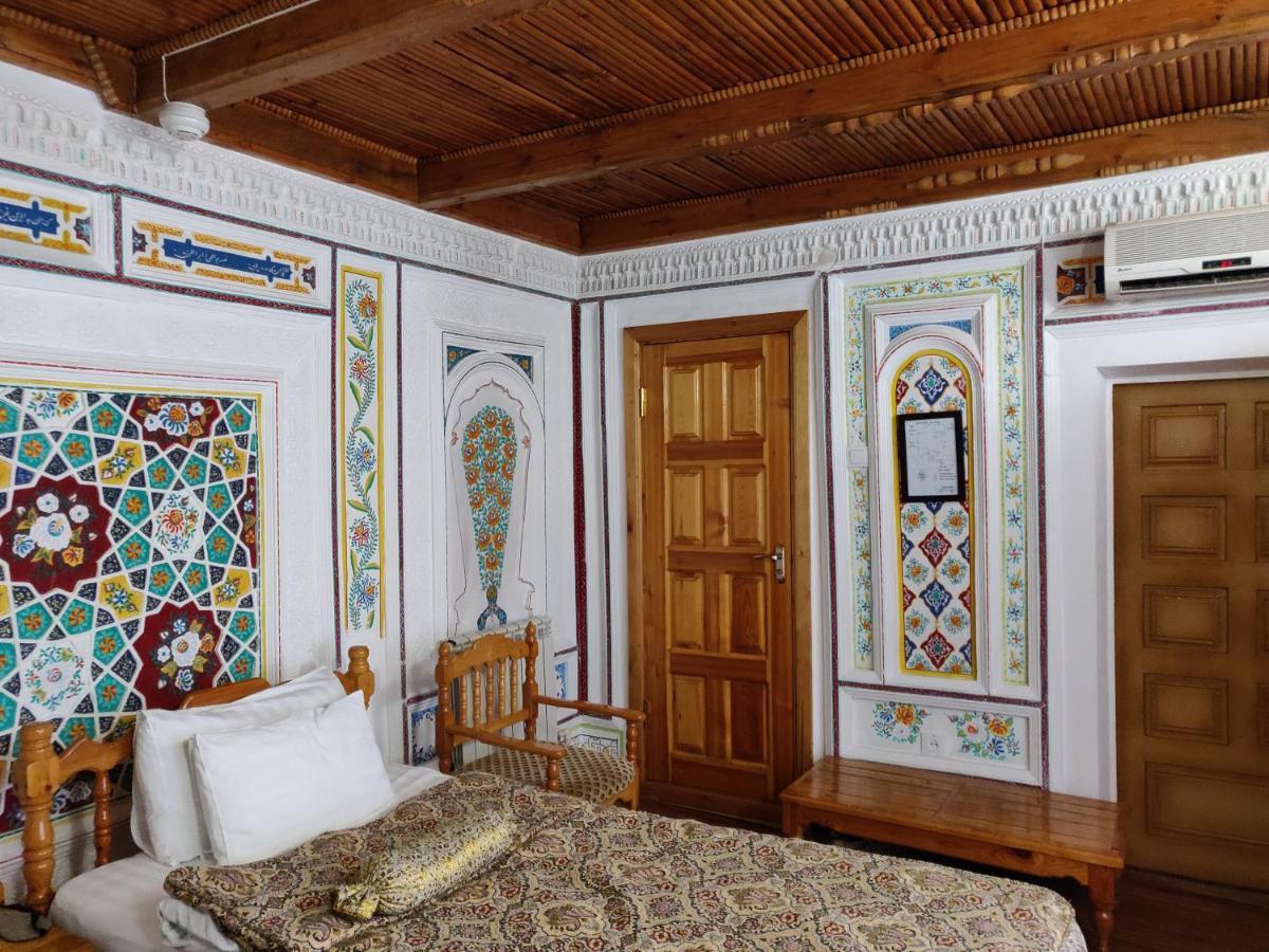 Sasha & Son Hotel Bukhara Exterior photo