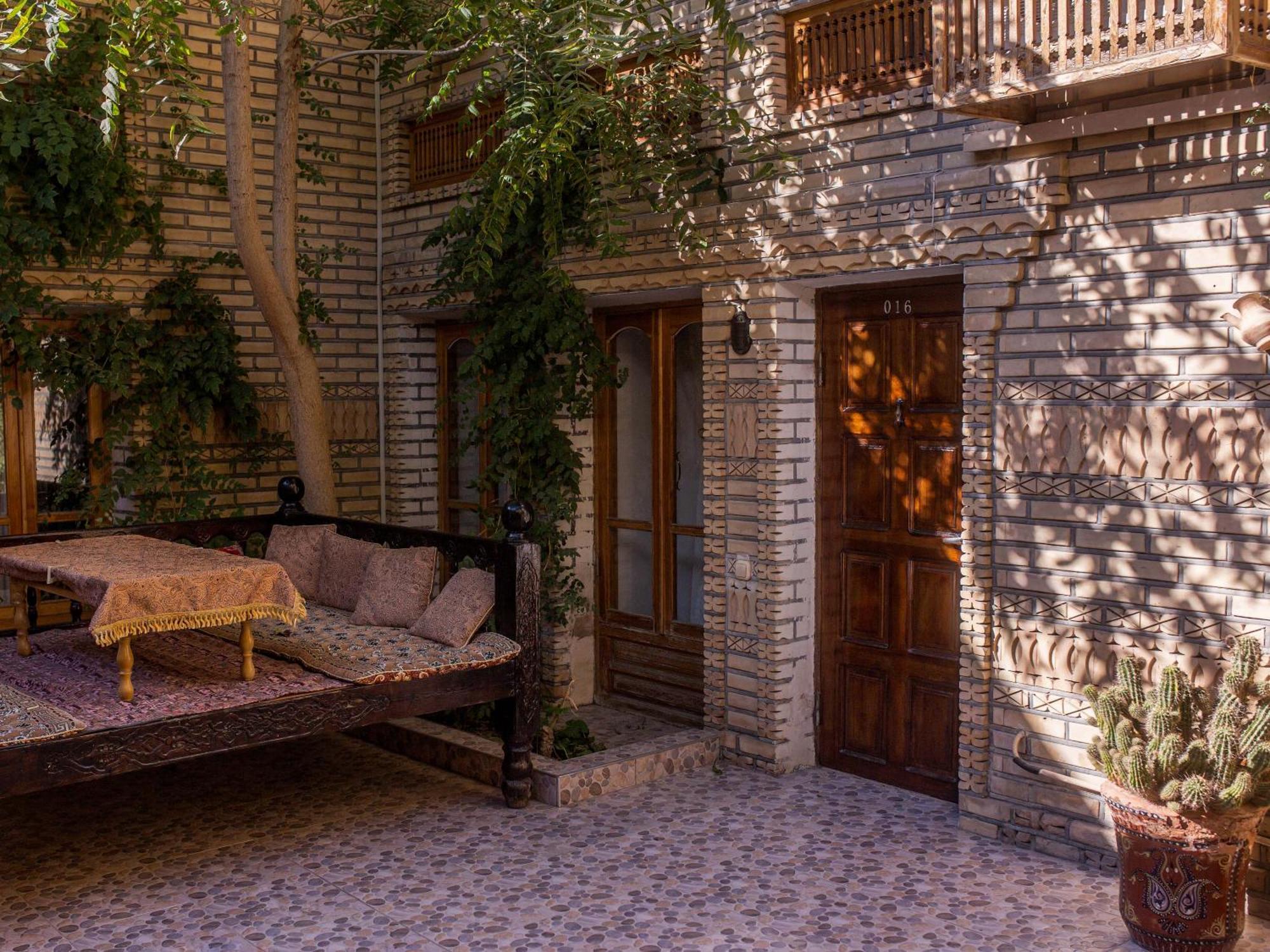 Sasha & Son Hotel Bukhara Exterior photo