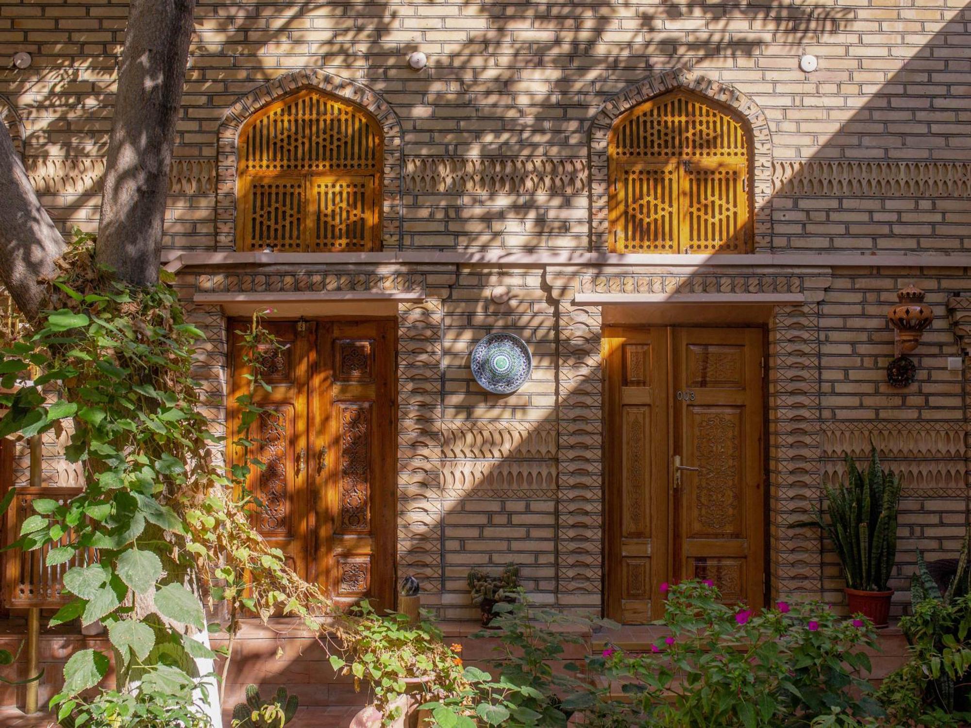 Sasha & Son Hotel Bukhara Exterior photo